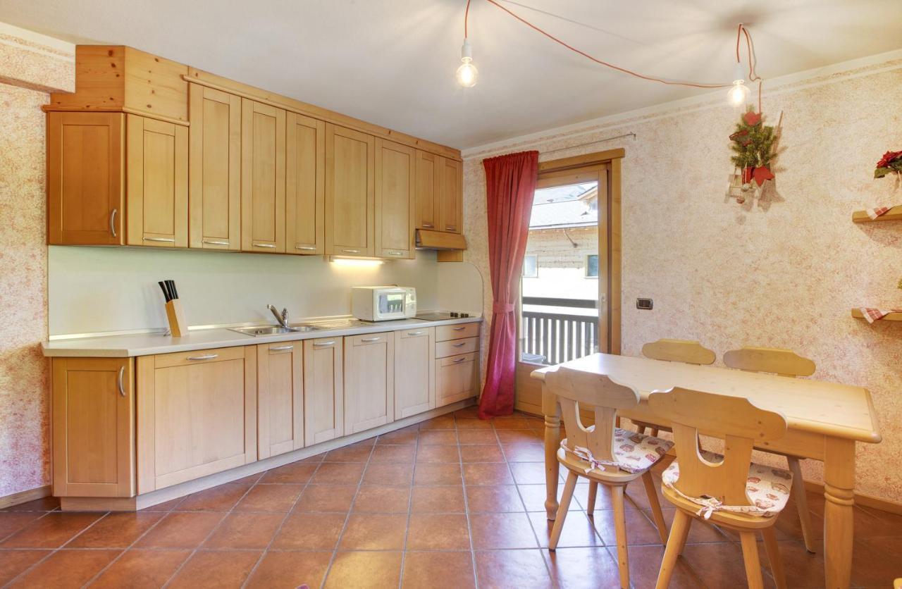 Apartamento La Baitina App B Livigno Exterior foto