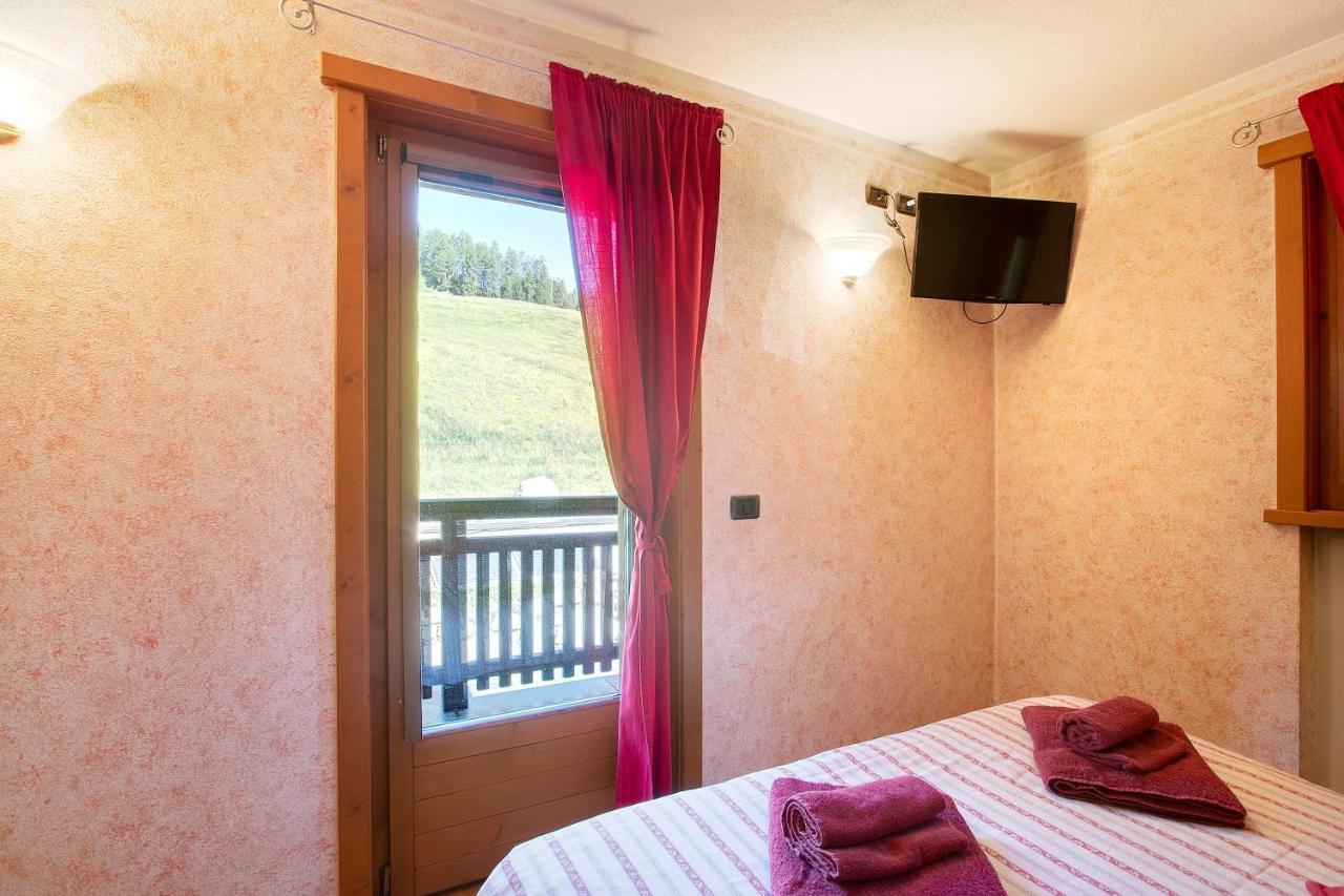 Apartamento La Baitina App B Livigno Exterior foto